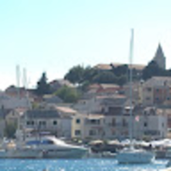 Meet your Posher, Kate - Picture 1 of 1